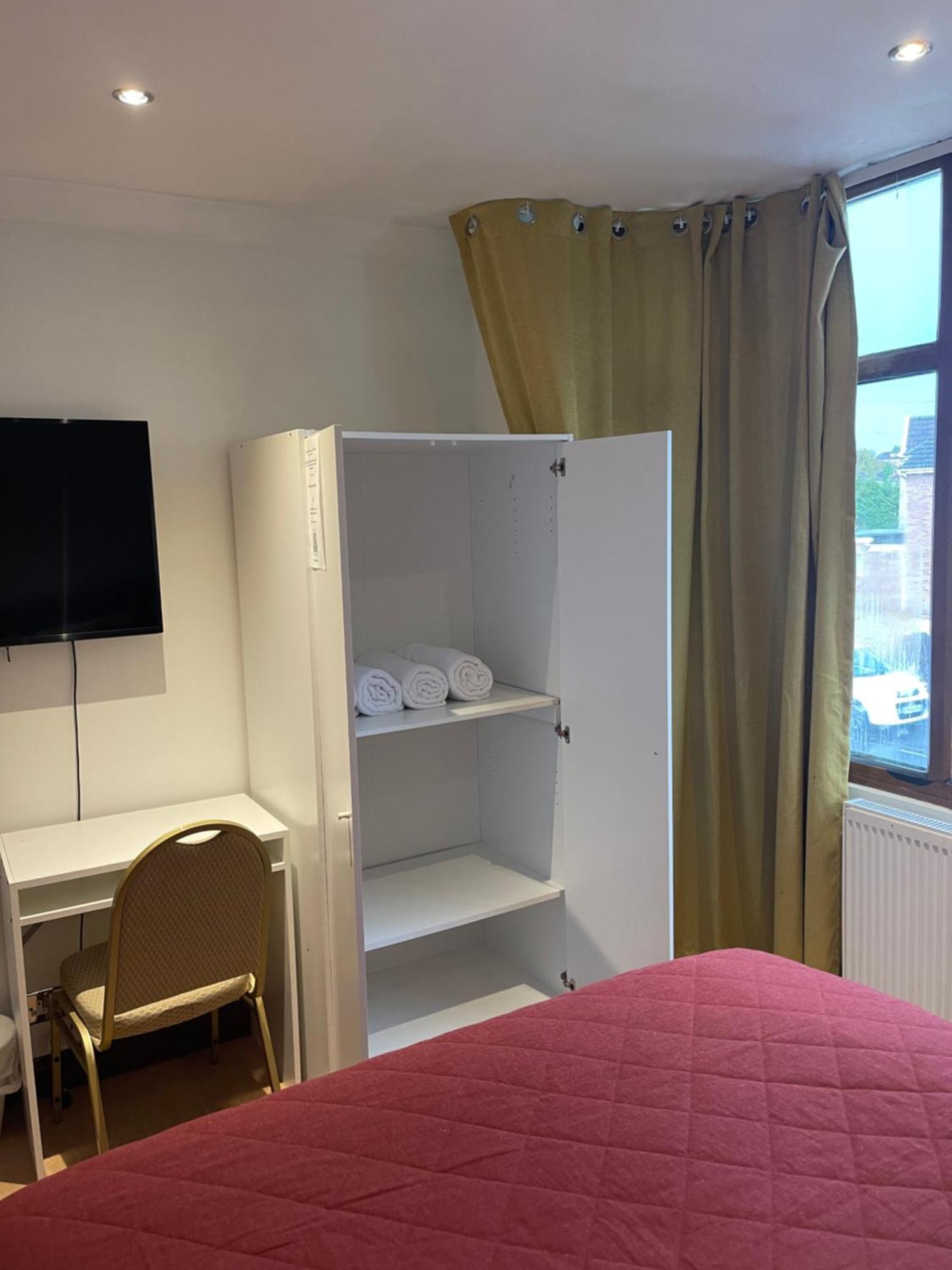Shared House On Southmead Hotel Бристол Екстериор снимка