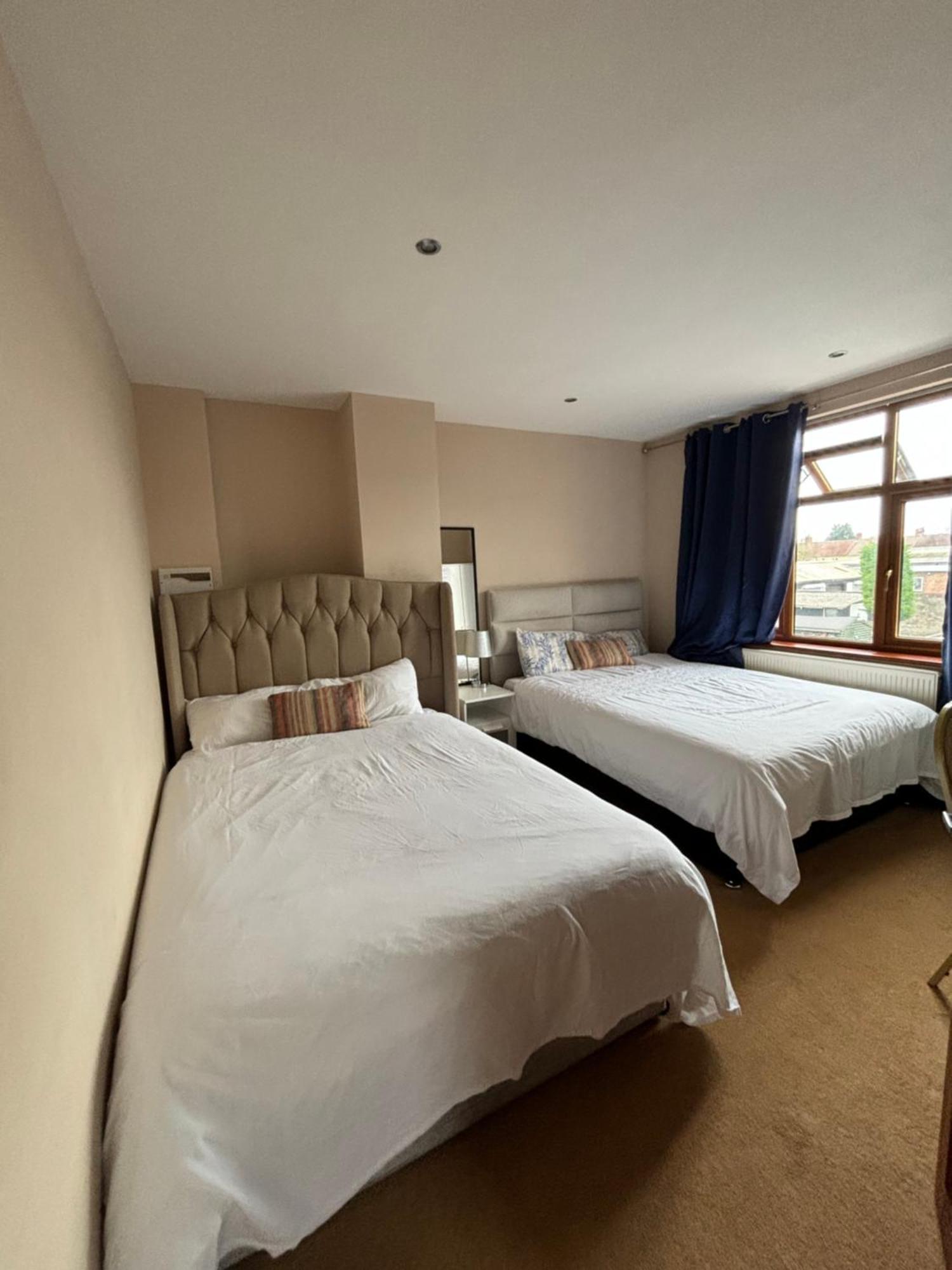 Shared House On Southmead Hotel Бристол Екстериор снимка