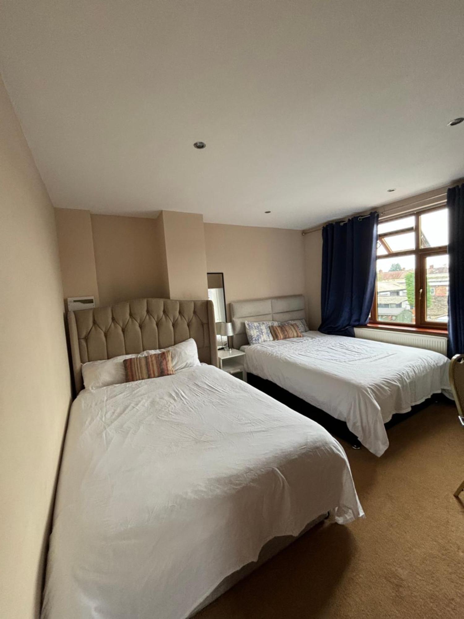 Shared House On Southmead Hotel Бристол Екстериор снимка